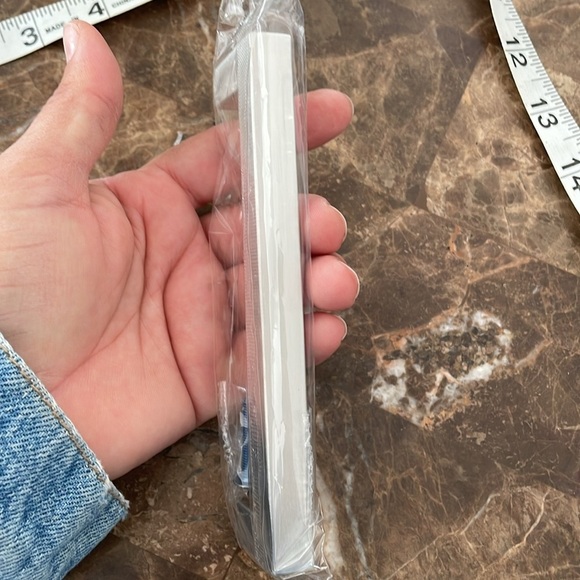 Cabinet handles - Picture 5 of 7